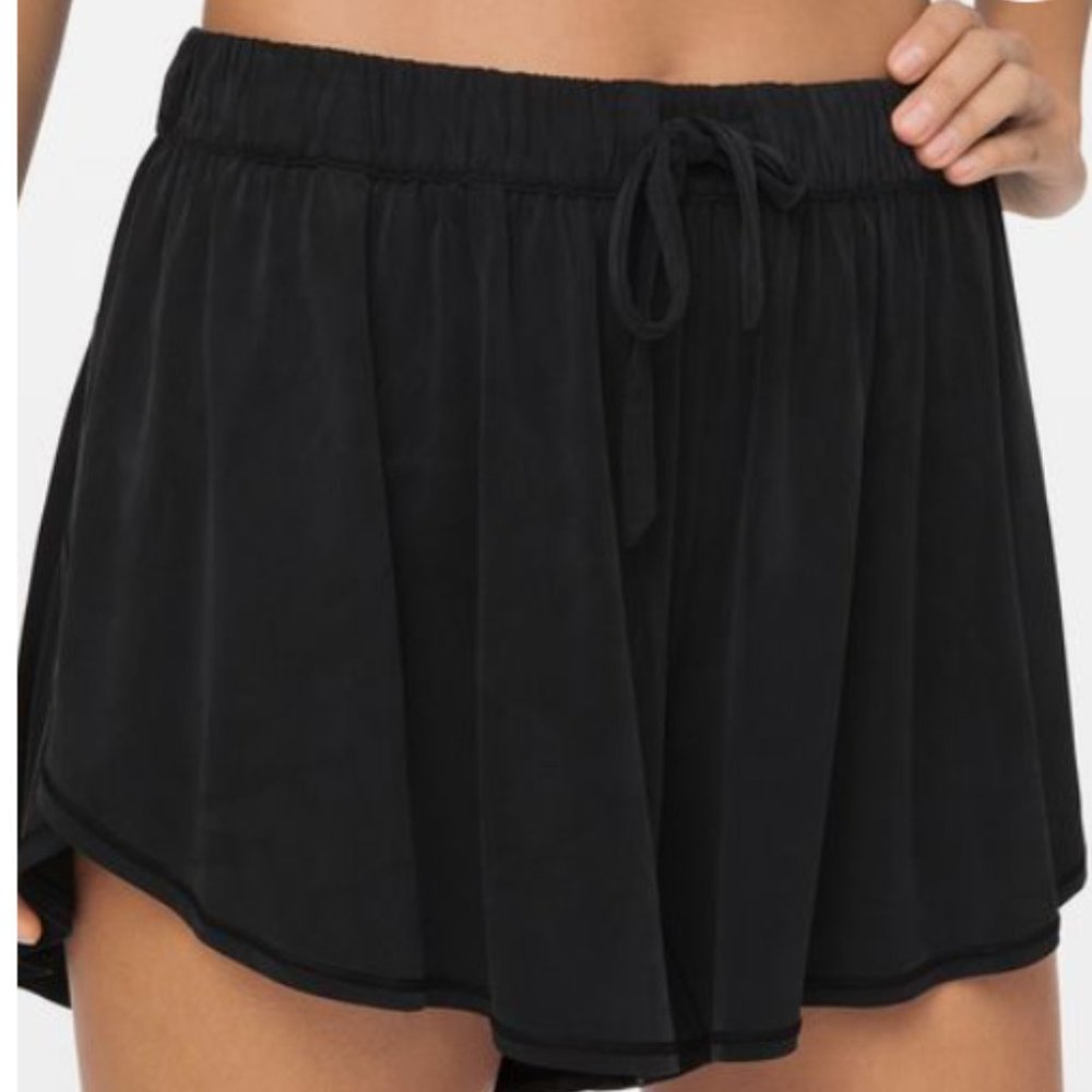 lululemon Women's Flow In Elegance Short